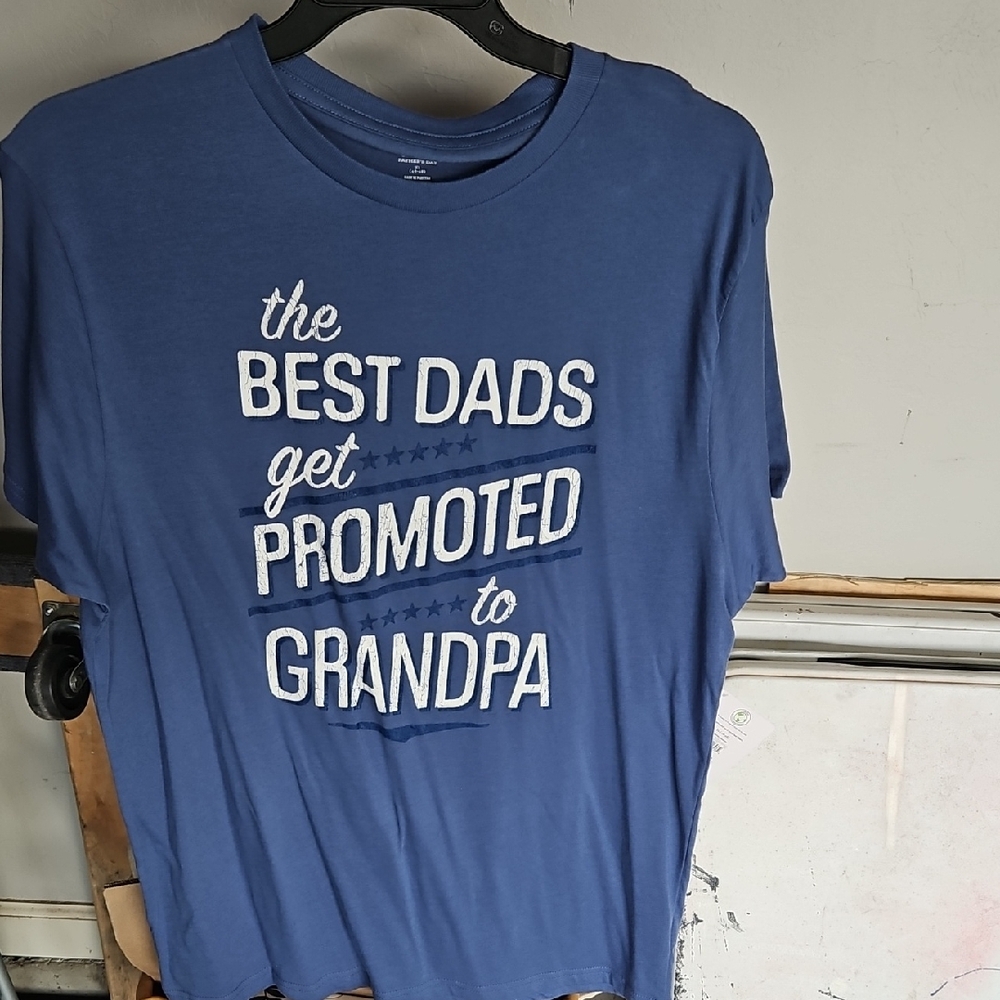 Celebrate It Blue 'Best Dads' Tee